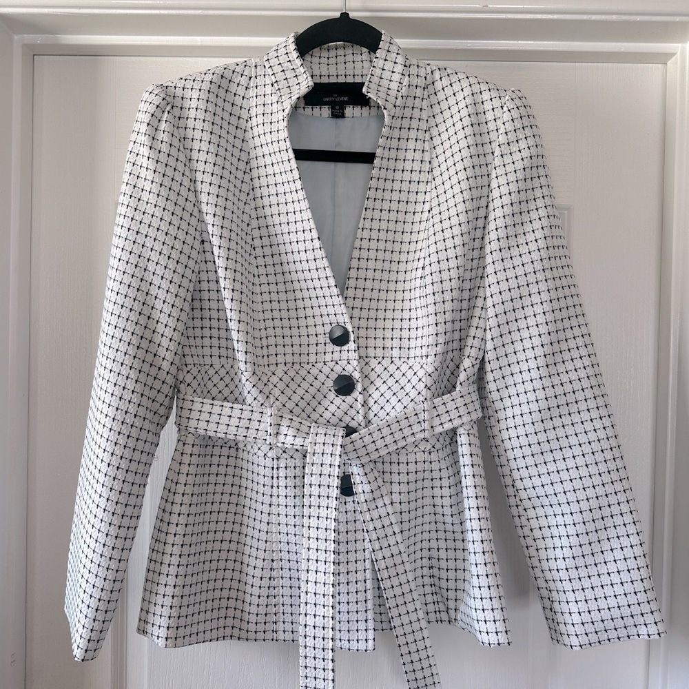Signature by Larry Levine blazer Sz 10